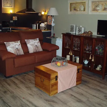 Apartment El Pomer